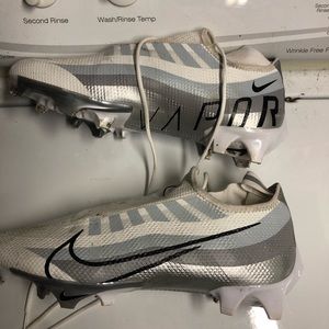 Nike Vapor Size 10 Football Cleats Used